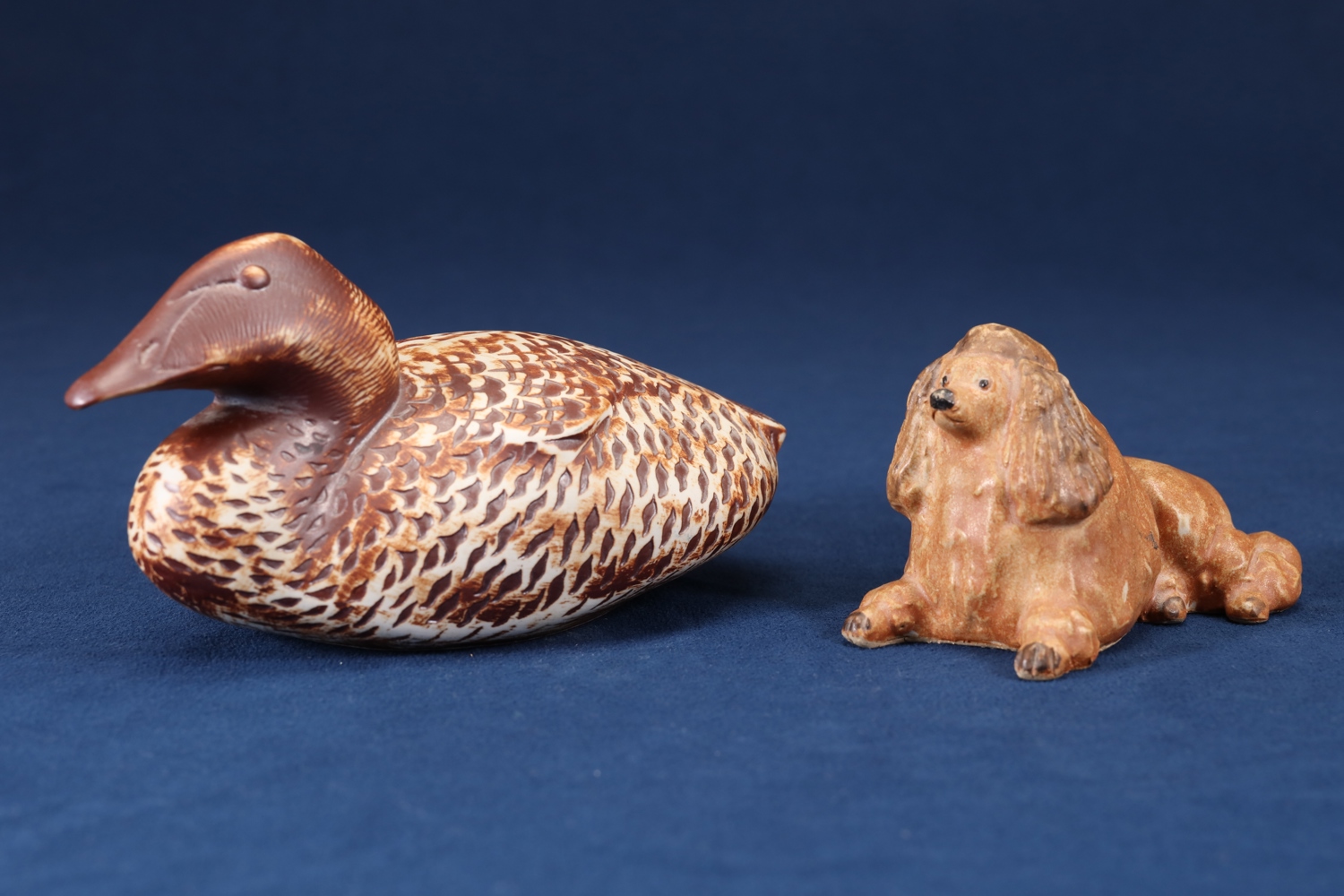 PAUL HOFF, (född 1945), figurin "EJDER" Auktion.se